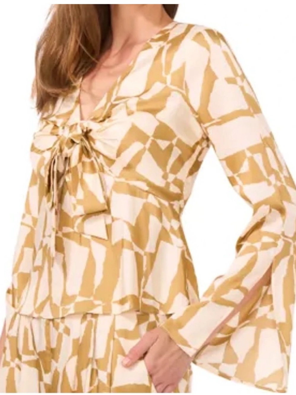 PARKER TAN CREAM PRINTED SATIN BELL SLEEVE TOP WITH FRONT TIE  🌺used once XL